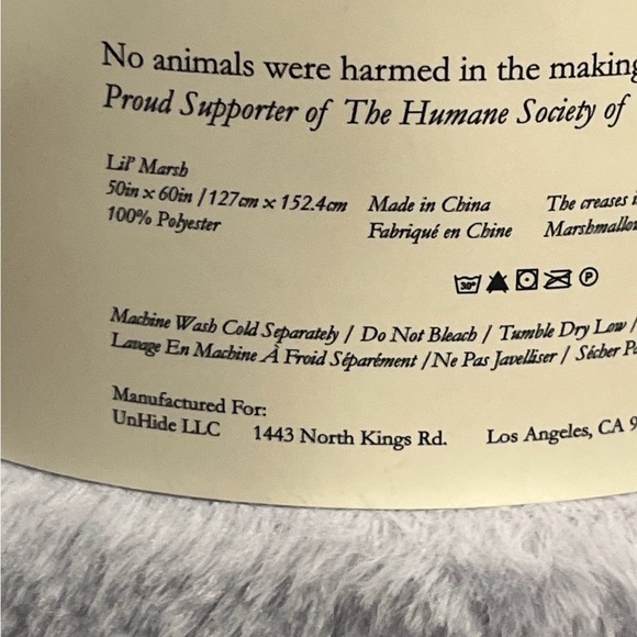 UnHide For Love Not Fur Silver Lil' Marshmallow Blanket 50"x 60" NEW - Picture 8 of 8